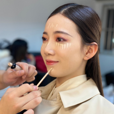 皮卡晨在家拍视频,看清她卸去舞台妆的脸,还能"一眼万年"吗?