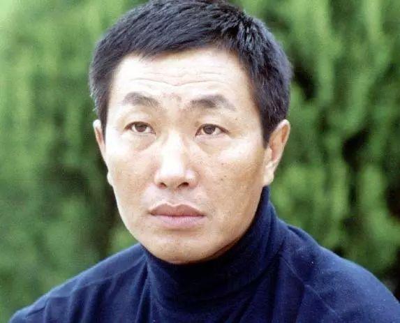 爸爸专业户杜源娶了4岁就认识的姑娘老戏骨中最深情的人