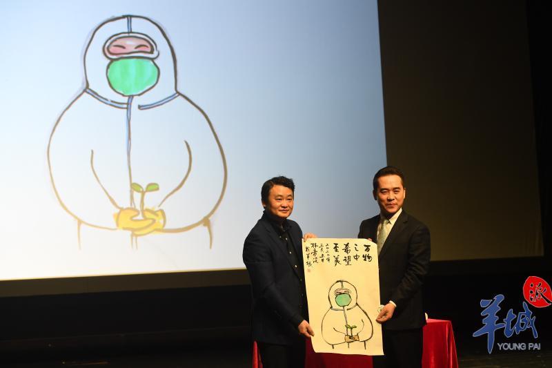 小林老师现场画"至美"