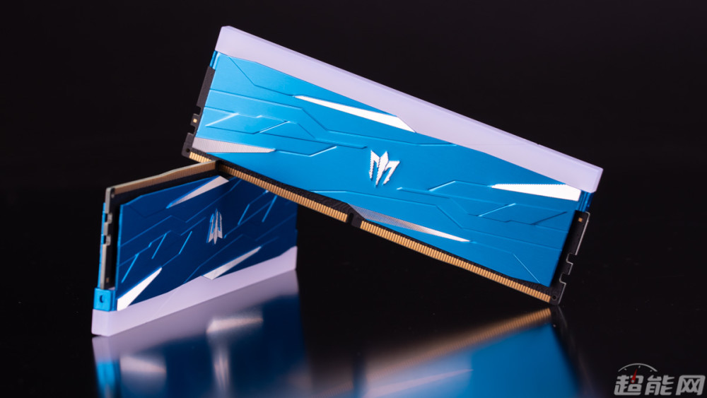 影驰gamerblueddr43000内存评测蓝色的小精灵