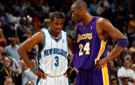 猫王——杰拉德.华莱士说到暴力小前锋,把必须有杰拉德.华莱士.