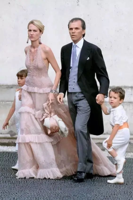 王子娶了她都是高攀了