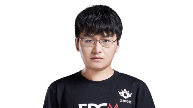 无痕本名:祝昊运个人成就:被誉为kpl早期"五大关羽"之一战队荣耀:2016