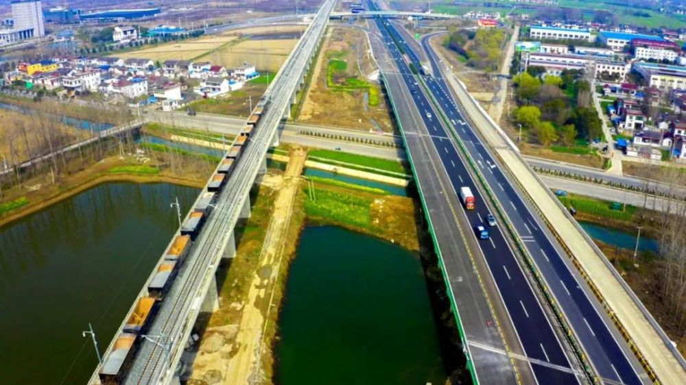 连淮扬镇铁路 计划年底通车!