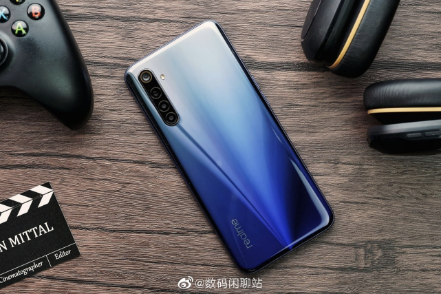 realme千元机直接上90hz30w快充再看看华为畅享10e