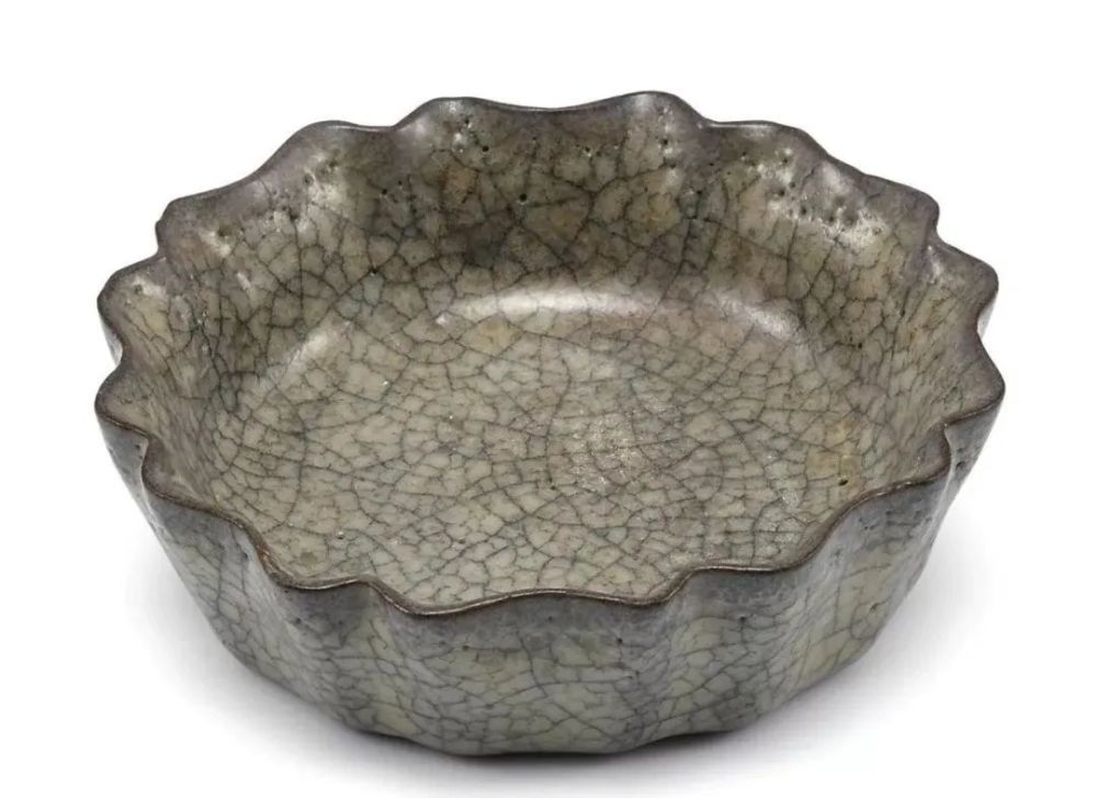 龙泉青瓷|几十万到几千万,近年哥窑拍卖精品30件!_腾讯新闻