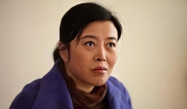 孙俪妈妈的人生比房似锦更坎坷离婚两次前男友是孙红雷