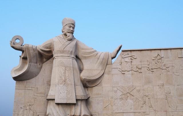 比如《史记·廉颇蔺相如列传》:"(秦王)召有司案图,指从此以往