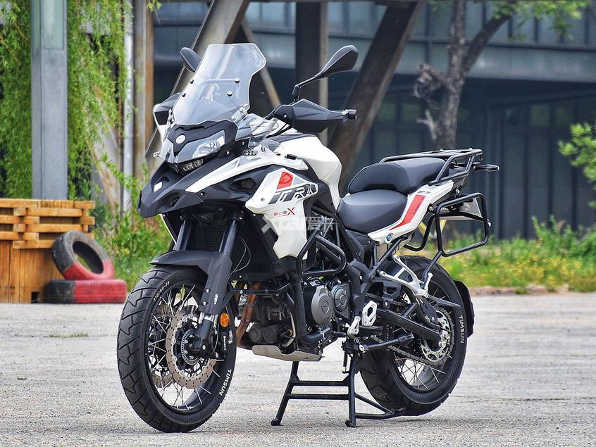 幼狮800同款动力钱江750双缸adv曝光