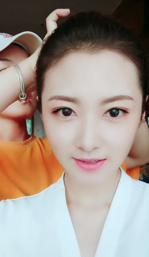 刘老根3三美生活照可心小琴反差巨大她靓绝龙泉沟真的美