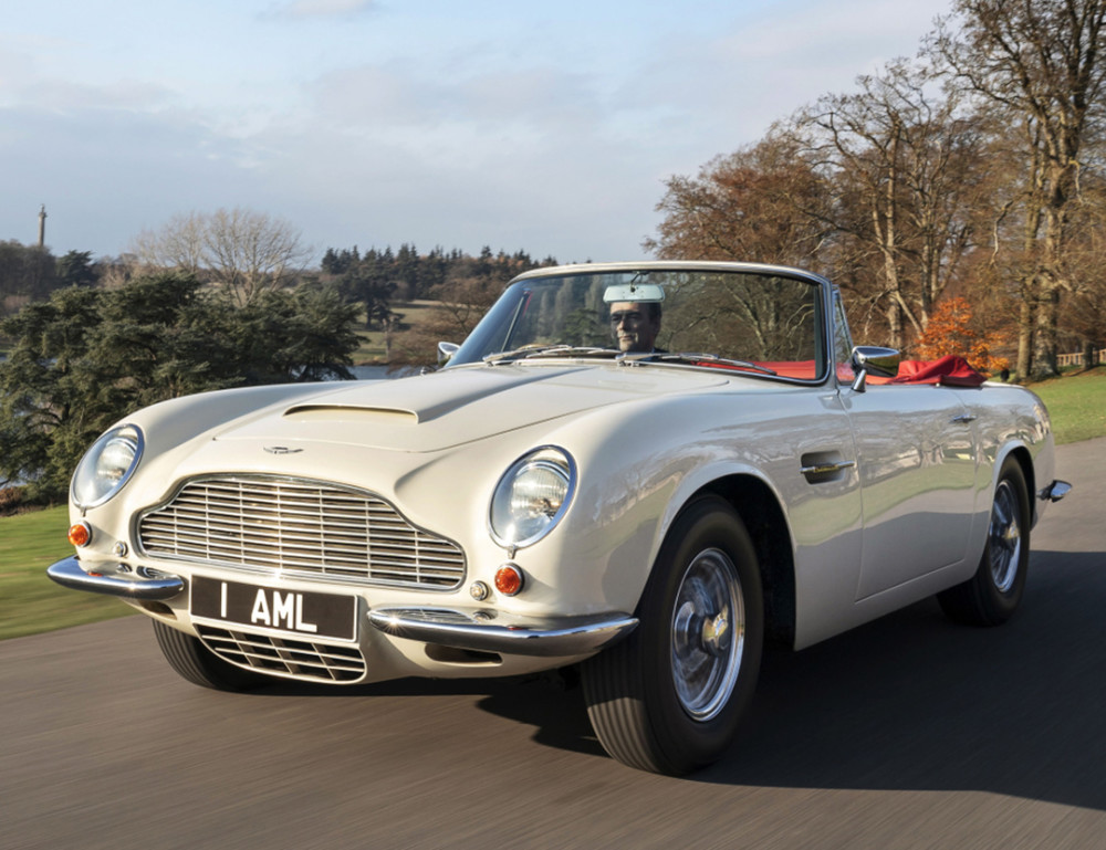 起步不到10万的 宝马 买这台新车的肯定不是一般人 腾讯新闻