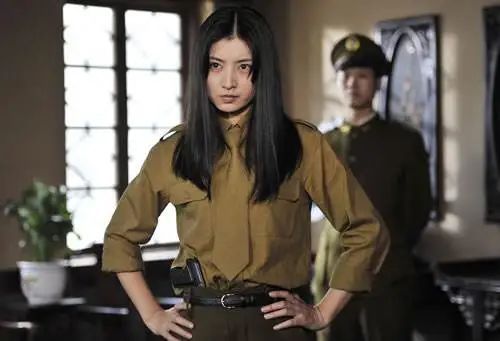 《陆小凤与花满楼》中分别饰演金鹏王族后人上官丹凤和上官丹图▼