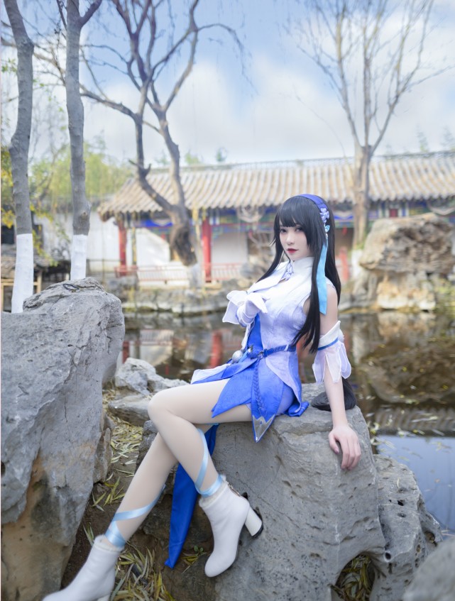小姐姐cos王者荣耀西施丝带袜配白色短靴比原版角色更显腿长