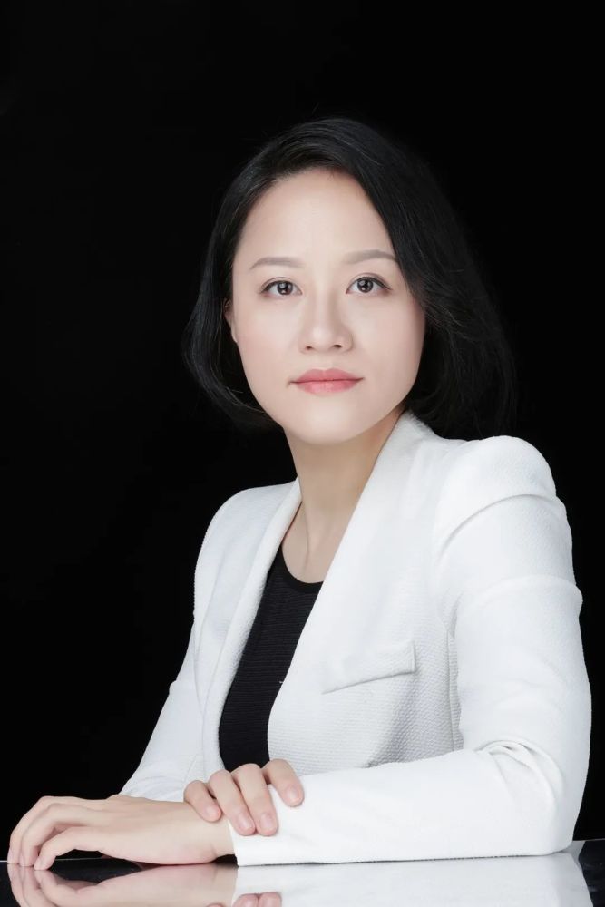 重磅 最美基金女神来了 颜值和才华齐飞 我只想把钱 交给 她们 腾讯新闻