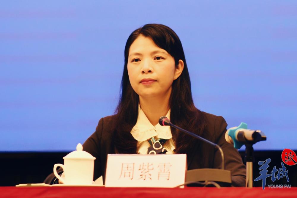 省税务局副局长陈忠明,海关总署广东分署副主任刘红,人民银行广州分行