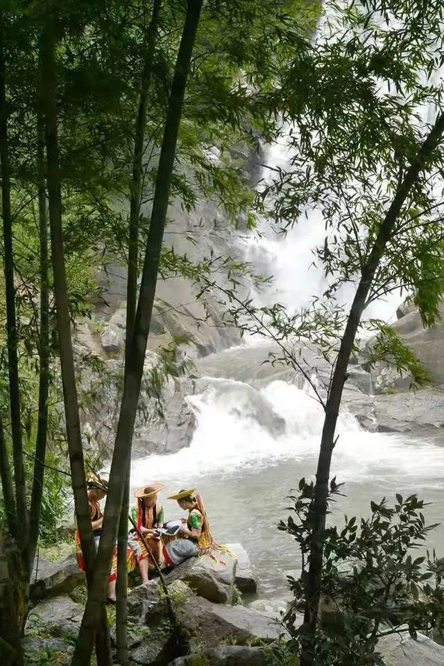 仙牛镀金旺瑶寨龙腾虎跃回湾潭真山崂上梅神现银河飞瀑白马山春游奇美