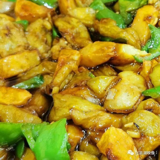 密山:食鸣轩自助餐震撼来袭——上百种美食,盒饭随你选!