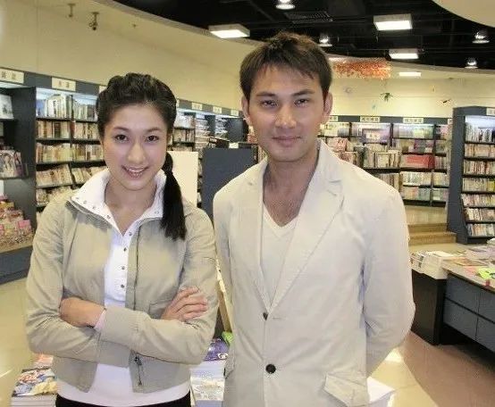 至于男二和女二,林文龙和钟嘉欣,他们也是很多观众心中喜爱的一对.