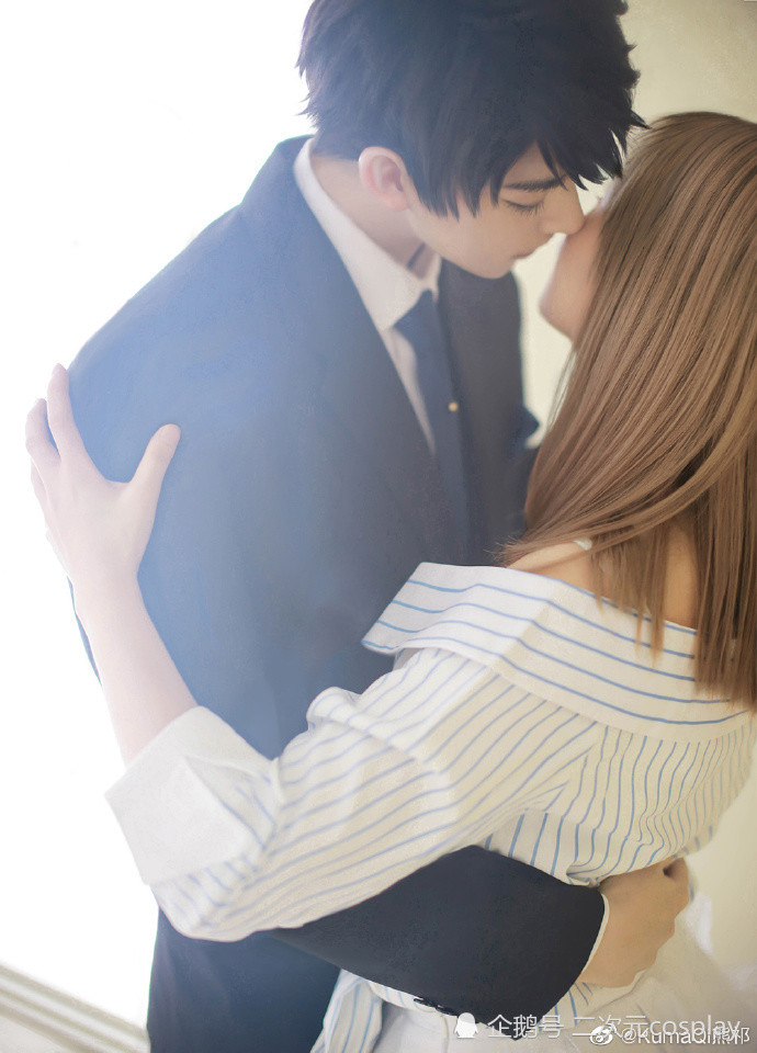 恋与制作人李泽言cos熊祁的眼中的深情与颜值太杀我了