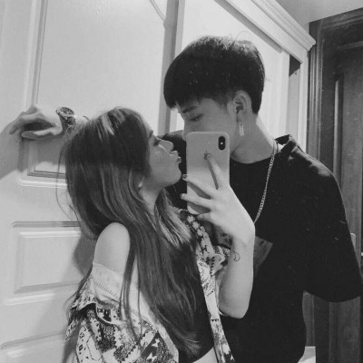 男生说"亲嘴嘴",回"mua"太土了,高情商3句话撩爆他!