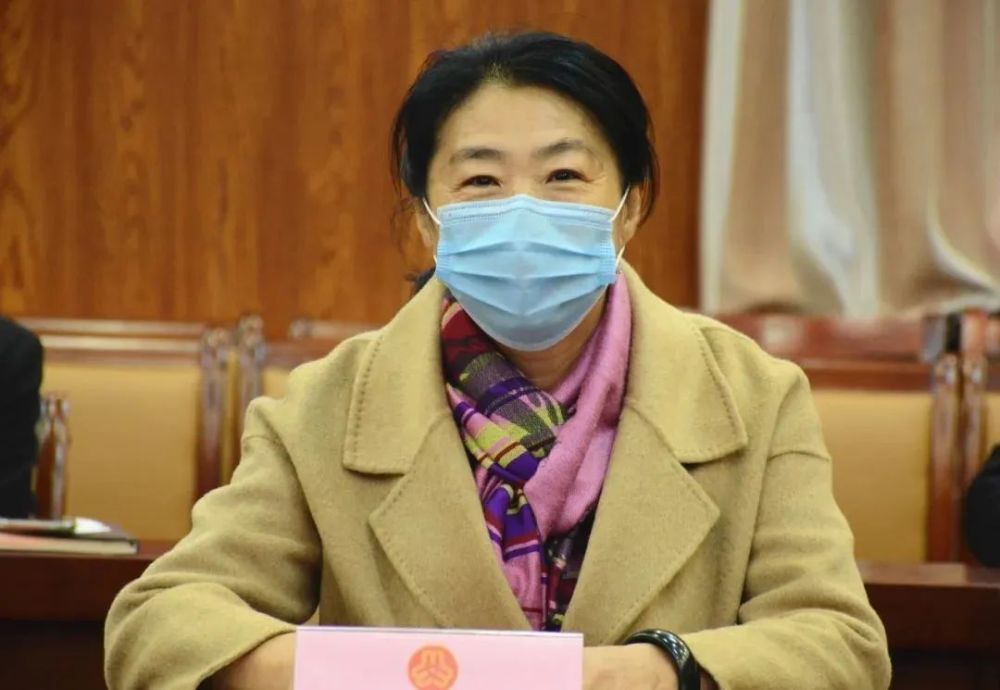 全国巾帼标兵代表女企业家代表:曹妃甸区兴海水产总经理孙艳梅,是一位