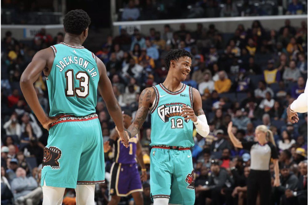 面对联盟新宠温哥华灰熊队,乔丹用一场得分秀给他们上