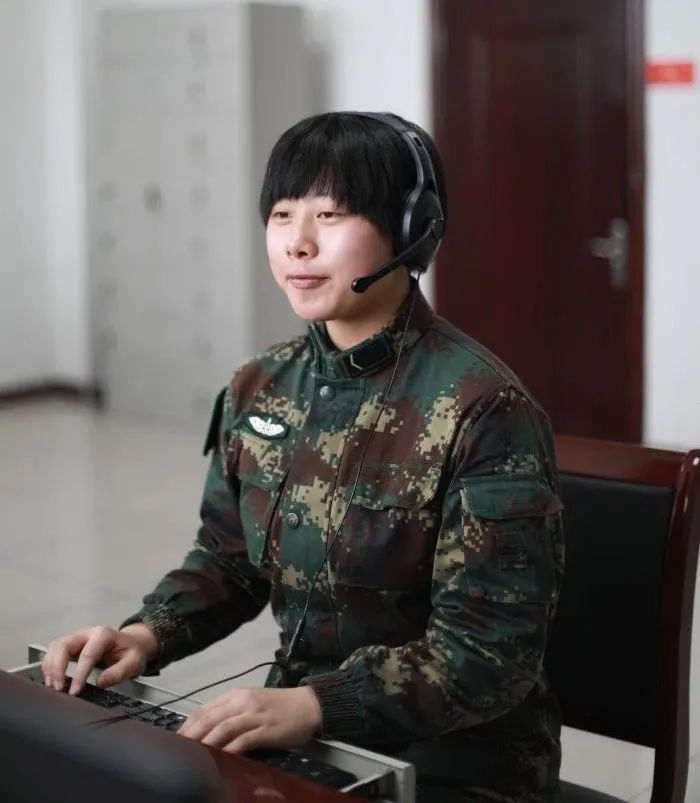 妇女节就要到了一起来聆听这群女兵对心中女神爱的告白