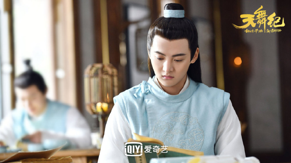 天舞纪|《天舞纪》正式定档，许凯吴佳怡携手演绎青春校园传奇故事