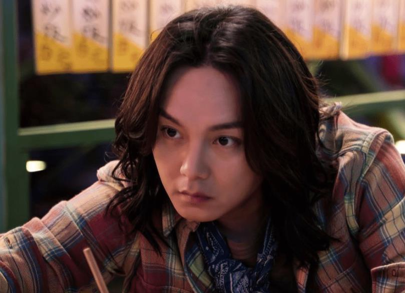 过"山鸡"这个角色,但是知名度并不是很高,直到参演了夏洛特烦恼以后