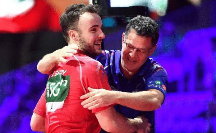 昕惊肉跳许昕43战胜西蒙高茨成就经典艺术家巅峰对决