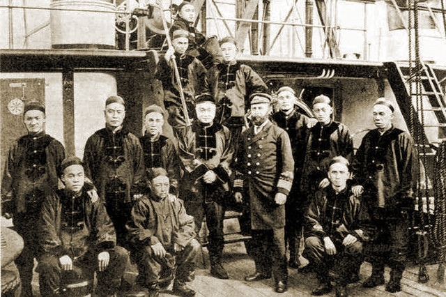 百年前真实的北洋水师老照片再现甲午海战