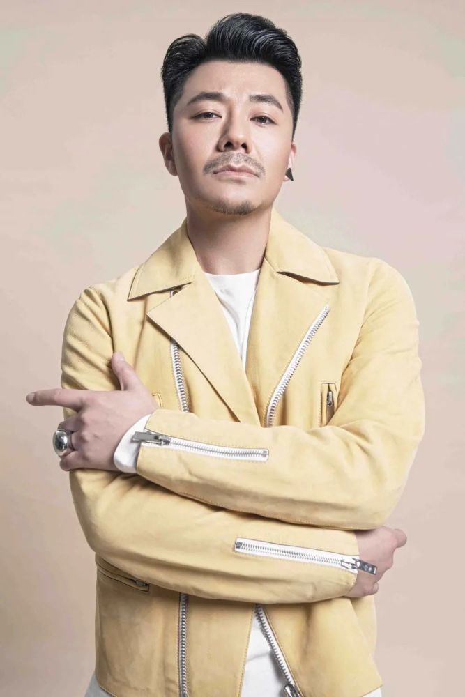 "全能艺人"安琥远程助力中影人!