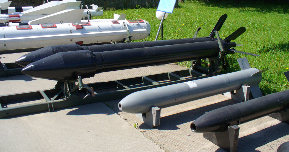 苏-34的大杀器,巨无霸火箭弹地面打碉堡_腾讯新闻