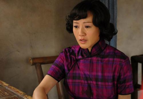 tvb出色演员康华到内地发展后不温不火49岁的她仍旧单身