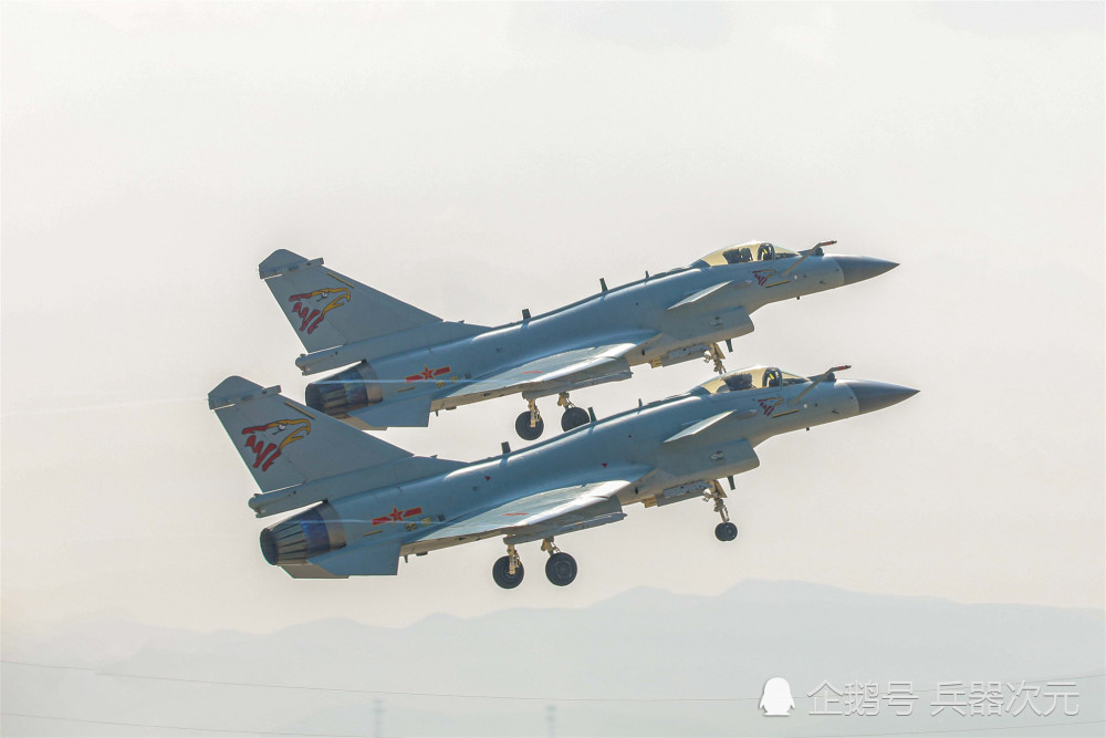歼10战机迎来2个出口机会潜在订单超过300架f16被拒之门外