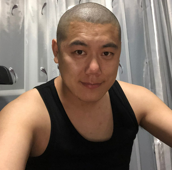 dnf土豪哥剑魂换女朋友了对方才19岁刚上大学一年级