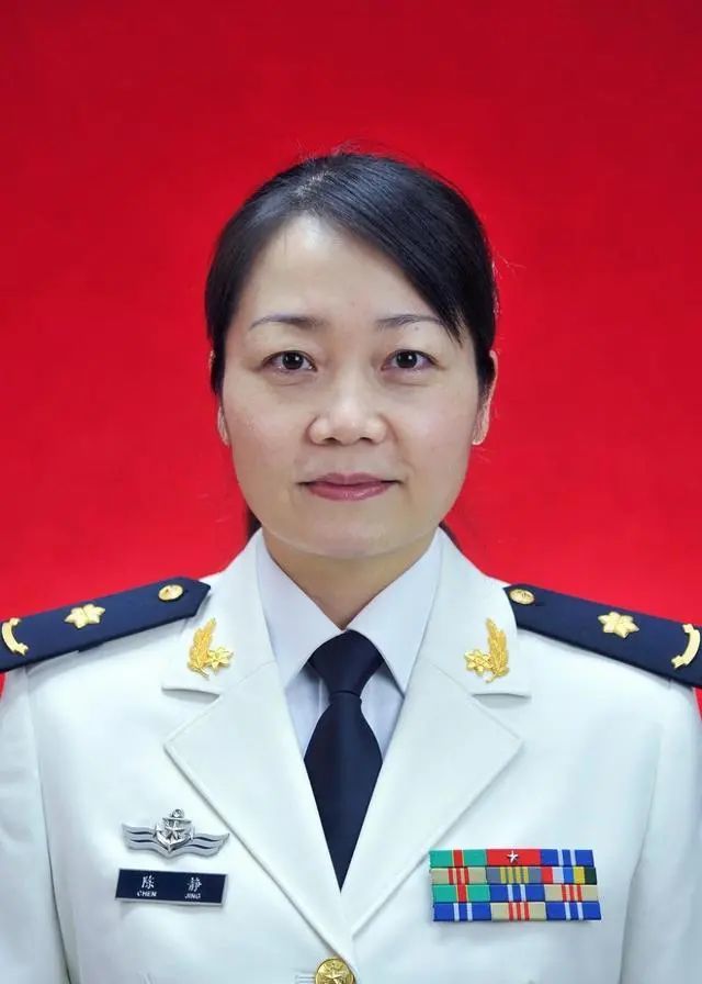 5名军队女医务人员荣获巾帼英雄
