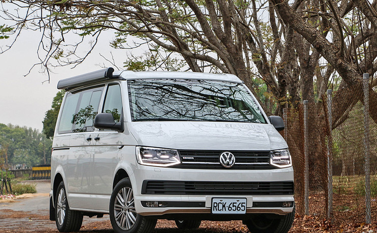 首台大众mpv旅行车亮相!2.0t动力 四驱,空间比埃尔法还宽裕!