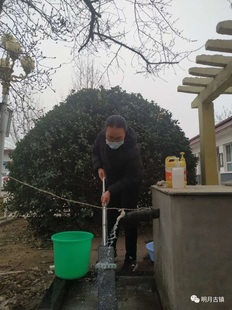 明月店镇宣传委员许双明月店镇组织委员黄毅玲明月店镇镇长吕义欣在