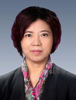 何妙玲于1997年8月加入恒大,现为恒大地产集团有限公司副总裁.