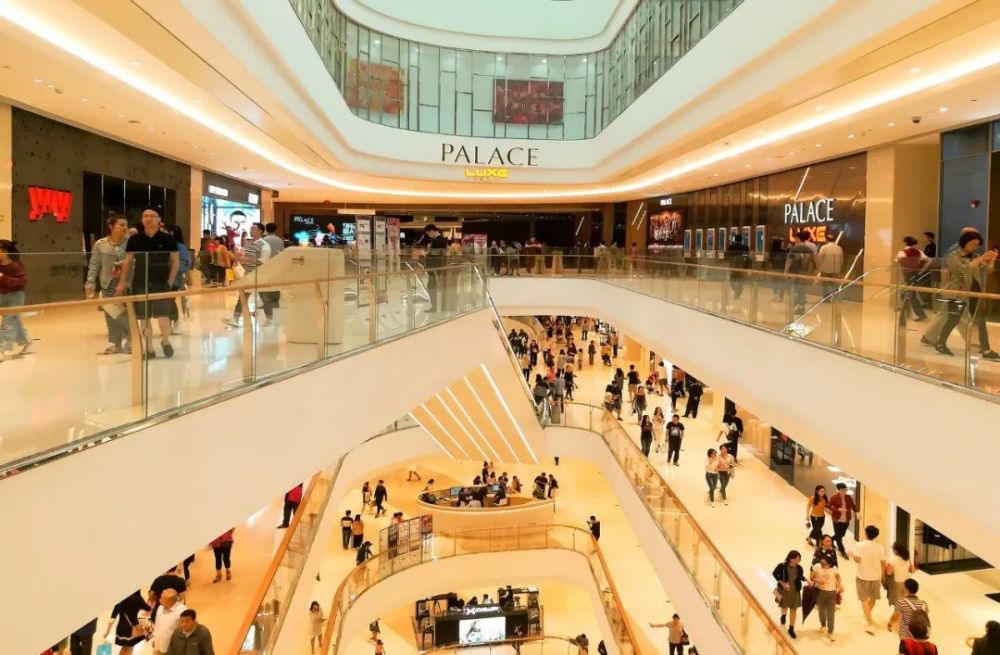 海港城租户销售大跌23%,首个"云上时装周"来袭