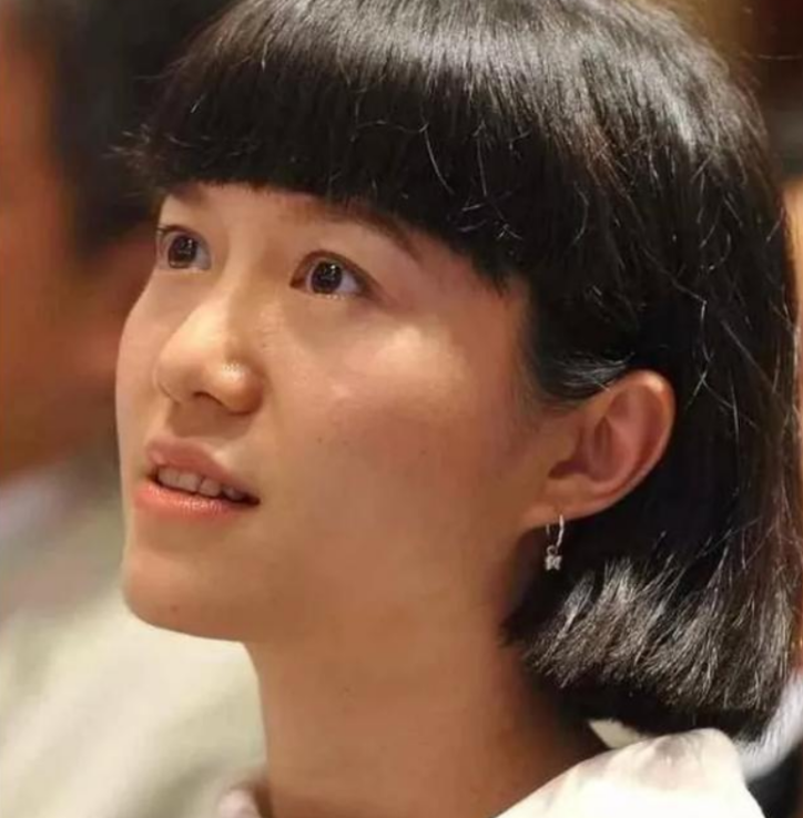 翁帆15年陪伴一无所获杨振宁遗嘱曝光网友直言不值得
