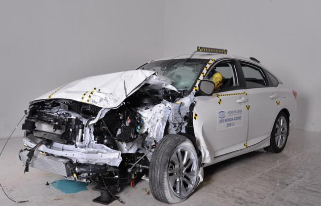 中保研让本田现出原形比帕萨特还不堪网友为中保研点赞