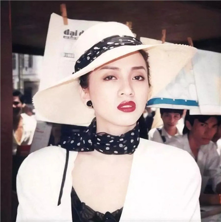 最霸气的女人花演员梅艳芳