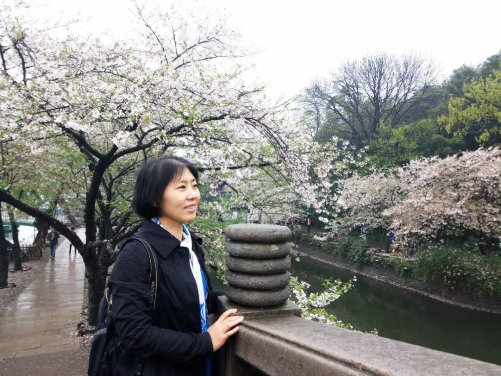 对事业较真的姬涛头发白了.