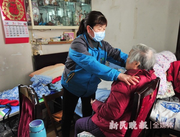 居家失能老人重获"长护险"照护