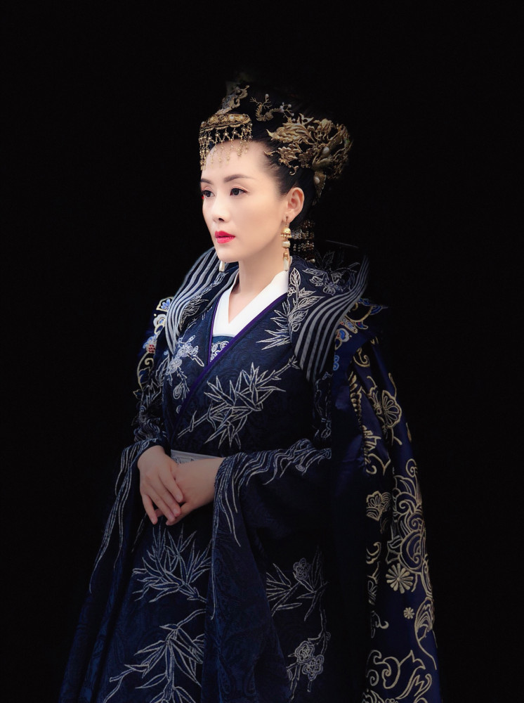 如今倾画夫人下线,"阿兰若之梦"落幕,车永莉的气场和演技都收获了无数