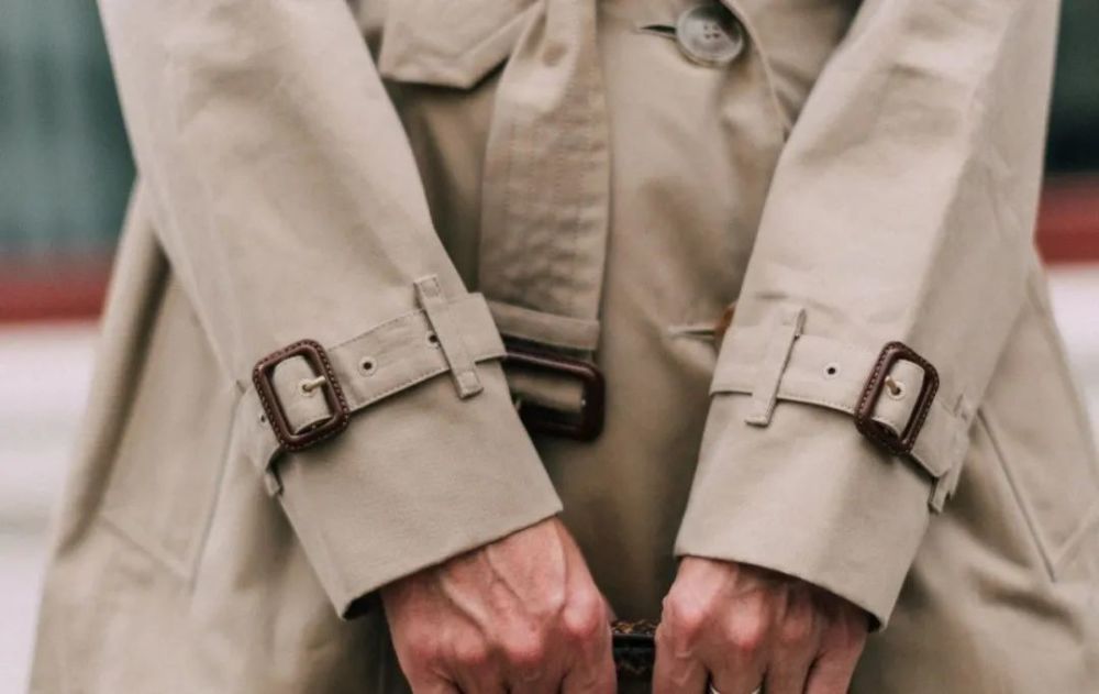 袖口束带（Sleeve Straps）