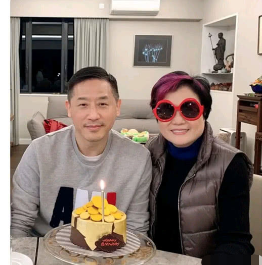 张国荣逝世17周年，受疫情影响，粉丝首次停办4月献花纪念活动（组图） - 16