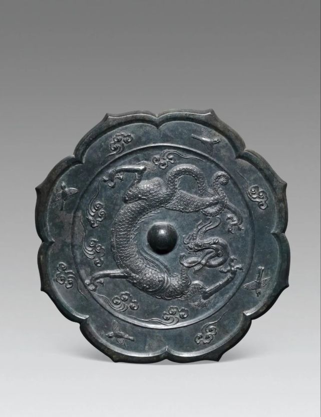 精金曜日,笙簧龙吟,至刚至阳,辟去不祥